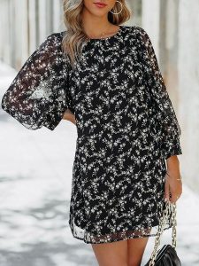 Milan Kiss Sukienka w kolorze czarnym ze wzorem rozmiar: S. Czarne sukienki Milan Kiss, na imprezę, s, bez wzorów, bez kołnierzyka, bez ramiączek, mini. Za 79,03 zł.
