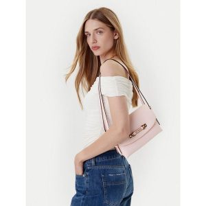Torebka Guess. Białe torebki klasyczne Guess, z aplikacjami, bez dodatków. Za 634,99 zł.