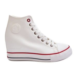 Trampki Damskie Na Koturnie Cross Jeans NN2R4004 Białe. Białe trampki bez wzorów, z jeansu, bez zapięcia. Za 212,52 zł.