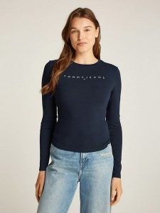 TOMMY JEANS Koszulka w kolorze granatowym rozmiar: XL. Niebieskie bluzki Tommy Jeans, xl, bez wzorów, z bawełny, bez kołnierzyka, bez ramiączek. Za 120,95 zł.