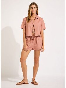 Seafolly Szorty w kolorze szaroróżowym rozmiar: M. Różowe szorty Seafolly, bez wzorów, z podwyższonym stanem. Za 121,45 zł.