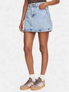Adidas Spódnica jeansowa KQ6487 Niebieski jasny Regular Fit. Niebieskie spódnice ADIDAS, bez wzorów, z jeansu. Za 279,99 zł.