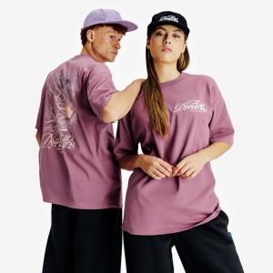 Koszulka z grafiką unisex Relax. Fioletowe bluzki DECATHLON, xl, bez wzorów, z bawełny, bez kołnierzyka, bez ramiączek. Za 89,99 zł.