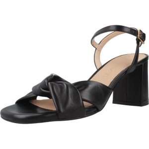 Sandały UNISA MEDWAY NTO Czarny. Czarne buty trekkingowe Unisa, ze skóry, bez zapięcia. Za 463,99 zł.