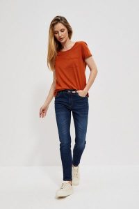 Jeansy rurki szafirowe. Niebieskie jeansy MOODO, bez wzorów, z bawełny, długie. W wyprzedaży za 44,99 zł.