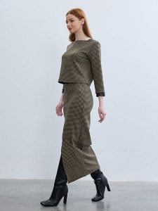 BGN Spódnica w kolorze jasnobrązowym rozmiar: 38. Brązowe spódnice BGN, na co dzień, bez wzorów, maxi. Za 108,99 zł.