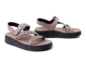 TAMARIS 1-28421-46 341 taupe, sandały damskie. Brązowe sandały Tamaris, bez wzorów, z tkaniny, bez obcasa, bez zapięcia. Za 254,92 zł.