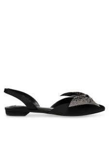 Steve Madden Sandały SM11003006-486 Czarny. Czarne sandały Steve Madden, bez wzorów, z materiału, bez obcasa, na płaskiej podeszwie, bez zapięcia. Za 379,99 zł.