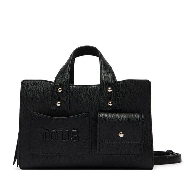 Torebka TOUS. Czarne kuferki Tous, bez wzorów, bez dodatków. Za 899,99 zł.