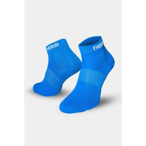 Bezszwowe skarpety oddychające Nessi Sportswear. Niebieskie skarpetki NESSI SPORTSWEAR, bez wzorów. Za 55,90 zł.