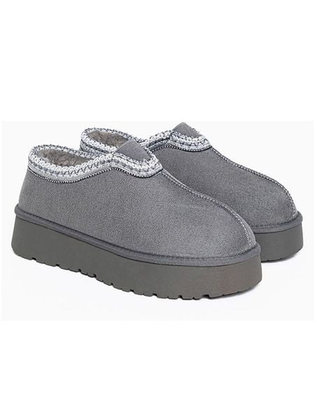 ISLAND BOOT Botki "Ilden" w kolorze jasnoszarym rozmiar: 37. Szare botki Island Boot, bez wzorów, z materiału, bez obcasa, na platformie, bez zapięcia. Za 165,99 zł.