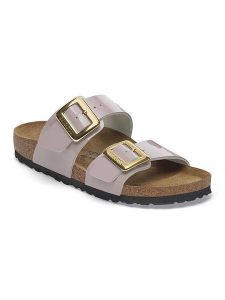 Birkenstock Klapki "Sydney" w kolorze fioletowym rozmiar: 37. Różowe klapki Birkenstock, bez wzorów, z otwartym noskiem, bez obcasa. Za 461,45 zł.