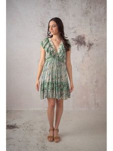 Lula Natura Sukienka w kolorze khaki rozmiar: onesize. Brązowe sukienki Lula Natura, bez wzorów, z wiskozy, bez kołnierzyka, bez ramiączek, midi. Za 184,46 zł.
