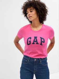 Gap T-Shirt 268820-89 Różowy Regular Fit. Czerwone t-shirty GAP, xxs, bez wzorów, z bawełny, bez kołnierzyka, bez ramiączek. Za 69,99 zł.