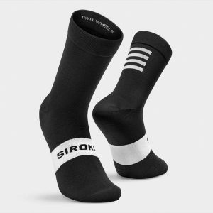 Skarpetki rowerowe unisex S1 Black Kapelmuur. Niebieskie skarpetki SIROKO, bez wzorów, z nylonu. Za 67,00 zł.