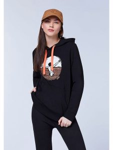 Chiemsee Bluza "Zwiko" w kolorze czarnym rozmiar: XS. Czarne bluzy Chiemsee, xs, bez wzorów, z kapturem. Za 87,81 zł.