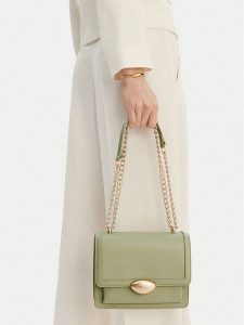 GINO ROSSI Torebka EO-KY129 Zielony. Zielone torebki klasyczne Gino Rossi, bez wzorów, z materiału, bez dodatków. Za 299,99 zł.