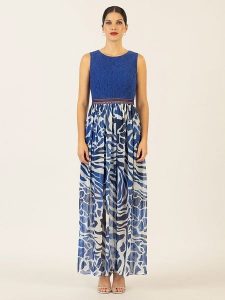 APART Sukienka w kolorze niebiesko-białym rozmiar: 46. Niebieskie sukienki Apart, bez wzorów, z koronki, bez kołnierzyka, bez ramiączek, maxi. Za 279,31 zł.