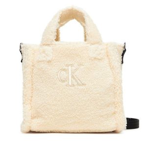 Torebka Calvin Klein Jeans. Torebki klasyczne Calvin Klein Jeans, bez wzorów, z jeansu, bez dodatków. Za 229,99 zł.
