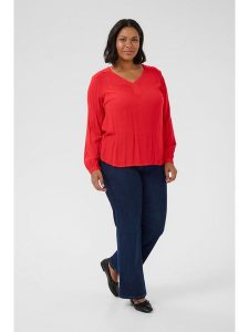 KAFFE curve Bluzka w kolorze czerwonym rozmiar: 44. Czerwone bluzki KAFFE curve, bez wzorów, z wiskozy, bez kołnierzyka, bez ramiączek. Za 82,99 zł.