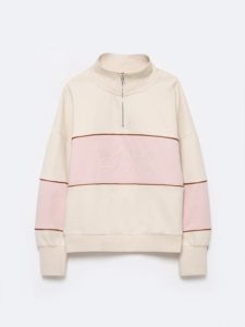 Bluza damska ze stójką zapinaną na zamek kremowa Rozalina 103. Białe bluzy Big Star, l, bez wzorów, z dresówki, bez kaptura. W wyprzedaży za 79,99 zł.