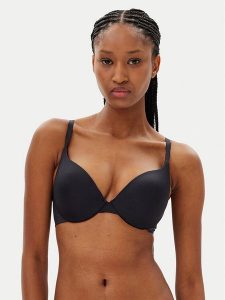 Hunkemöller Biustonosz push-up Smooth 206746 Czarny. Czarne biustonosze Hunkemöller, bez wzorów, z syntetyku. Za 99,99 zł.