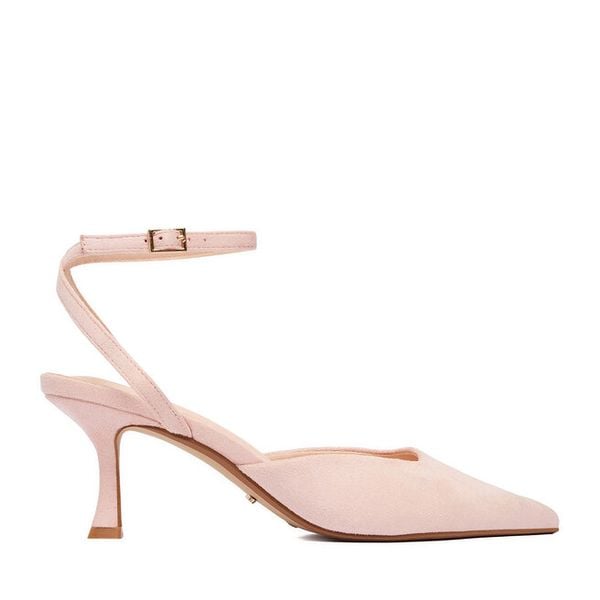 Czółenka DeeZee. Czerwone czółenka DeeZee, bez wzorów, bez obcasa, bez zapięcia. Za 129,99 zł.