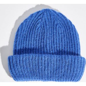 Czapka beanie - Niebieski. Czapki marki Sinsay. W wyprzedaży za 9,99 zł.