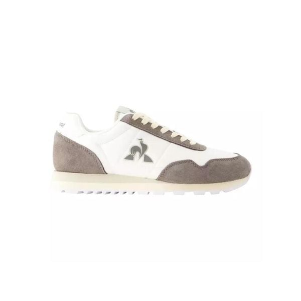 Baskets Femme Baskets Le Coq Sportif ASTRA_2 W Blanc Blanc Le Coq Sportif. Białe buty sportowe le coq sportif, bez wzorów, bez zapięcia. W wyprzedaży za 276,85 zł.