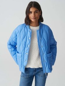 OPUS Kurtka przejściowa w kolorze niebieskim rozmiar: 38. Niebieskie kurtki Opus, bez wzorów, bez kaptura. Za 217,99 zł.