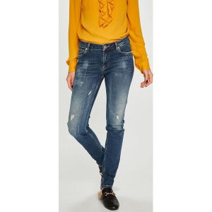 Silvian Heach - Jeansy. Jeansy marki Silvian Heach. W wyprzedaży za 239,90 zł.