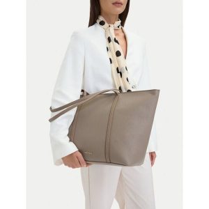 Torebka GINO ROSSI. Brązowe shopper bag Gino Rossi, bez wzorów, bez dodatków. Za 199,99 zł.