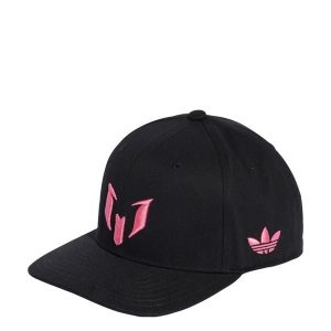 Czapka Lionel Messi z zapięciem na zatrzask. Czarne czapki ADIDAS, bez wzorów, z bawełny, eleganckie. Za 145,40 zł.