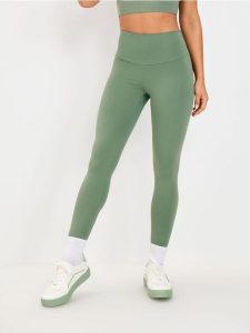 Legginsy GYM HARD - zielony. Zielone legginsy Sinsay, bez wzorów. Za 39,99 zł.