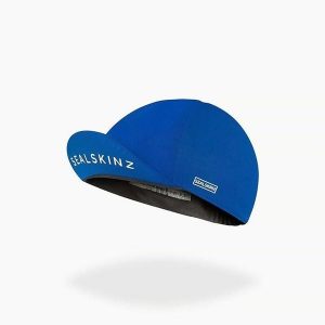 Czapka Sealskinz Trunch. Niebieskie czapki SEALSKINZ, bez wzorów, z nylonu, klasyczne. Za 146,80 zł.