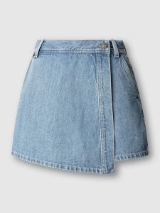 Pepe Jeans Spódnico-spodenki w kolorze błękitnym rozmiar: W25. Niebieskie spódnice Pepe Jeans, z aplikacjami, z jeansu, mini. Za 173,99 zł.