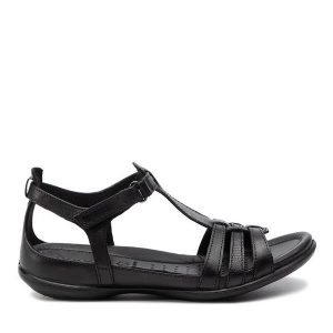 Sandały ECCO. Czarne sandały ecco, bez wzorów, bez obcasa, na płaskiej podeszwie, bez zapięcia. Za 349,99 zł.