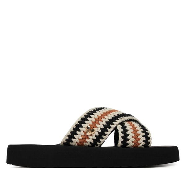Klapki LOVE MOSCHINO. Klapki LOVE MOSCHINO, bez wzorów, bez obcasa. Za 378,99 zł.