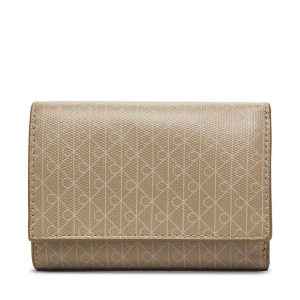 Portfel Calvin Klein. Brązowe portfele Calvin Klein, bez wzorów. Za 289,99 zł.