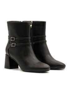 Belluci Botki w kolorze czarnym rozmiar: 38. Czarne botki Belluci, bez wzorów, bez obcasa, bez zapięcia. Za 188,85 zł.