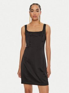 Guess Sukienka koktajlowa Sia W4BK0F WDEE2 Czarny Slim Fit. Czarne kombinezony Guess, z aplikacjami, z syntetyku, wizytowe, bez kołnierzyka, bez ramiączek. Za 319,99 zł.