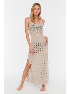 Trendyol Sukienka dzianinowa w kolorze kremowym rozmiar: XL. Brązowe sukienki Trendyol, xl, bez wzorów, z dzianiny, bez kołnierzyka, bez ramiączek, maxi. Za 105,38 zł.
