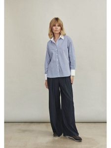 TATUUM Spodnie w kolorze granatowym rozmiar: 42. Niebieskie spodnie z wysokim stanem Tatuum, bez wzorów, z materiału, z podwyższonym stanem. Za 174,43 zł.