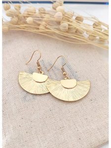 Atelier MIU Pozłacane kolczyki rozmiar: onesize. Żółte kolczyki Atelier MIU, pozłacane. Za 70,08 zł.