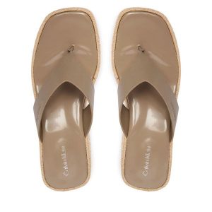 Japonki Calvin Klein. Brązowe klapki Calvin Klein, bez wzorów, bez obcasa. Za 423,99 zł.