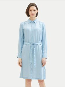 Tom Tailor Sukienka koszulowa 1040366 Błękitny Regular Fit. Niebieskie kombinezony Tom Tailor, bez wzorów, z lyocellu, bez kołnierzyka, bez ramiączek. Za 189,99 zł.