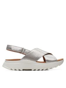 Clarks Sandały DashLite Wish 26171951 Srebrny. Szare sandały Clarks, bez wzorów, ze skóry, bez obcasa, na płaskiej podeszwie, bez zapięcia. Za 249,99 zł.
