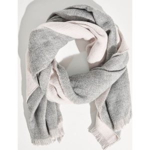 Szalik - Różowy. Szaliki marki Sinsay. W wyprzedaży za 19,99 zł.