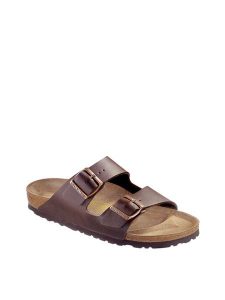 Birkenstock Klapki "Arizona" w kolorze brązowym rozmiar: 35. Brązowe klapki Birkenstock, bez wzorów, z otwartym noskiem, bez obcasa. Za 259,95 zł.
