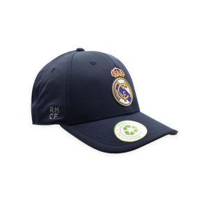 Ciemnoniebieska czapka kibica Realu Madryt 2025/26. Niebieskie czapki REAL MADRID, bez wzorów, eleganckie. Za 104,32 zł.